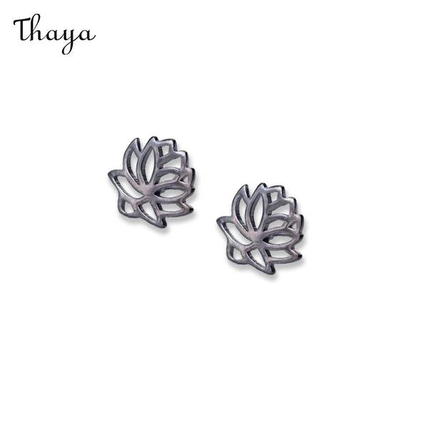 Thaya 925 Silver Black Cutout Flower Stud Earrings