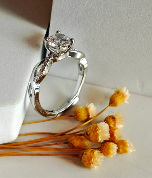 Thaya S925 Silver Shine Diamond Ring