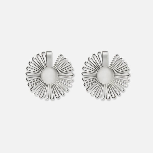 Thaya Floral Cutout Daisy Earrings