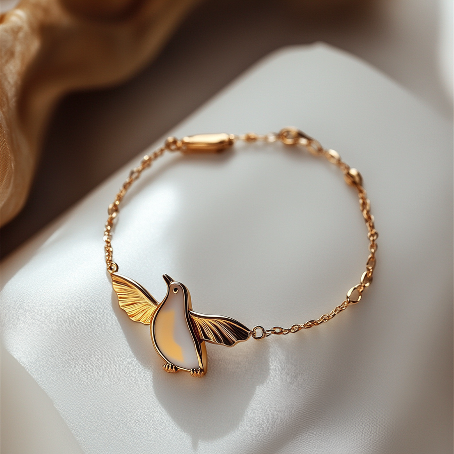 Thaya Funny Penguin Lux Gold Bracelet