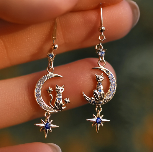Thaya Grace Silver Cat&Moon Earrings