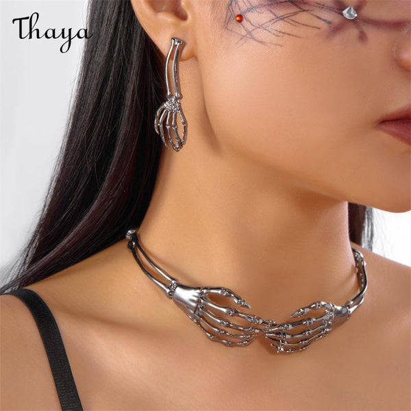 Thaya Halloween Dark Retro Ghost Hand Necklace Earring Set