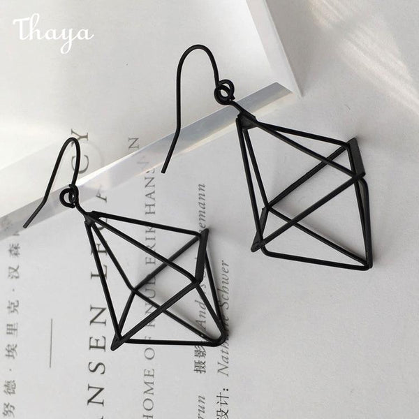Thaya Geometrische Laterne Pyramide Dreidimensionale Hohl Dreieck Ohrringe
