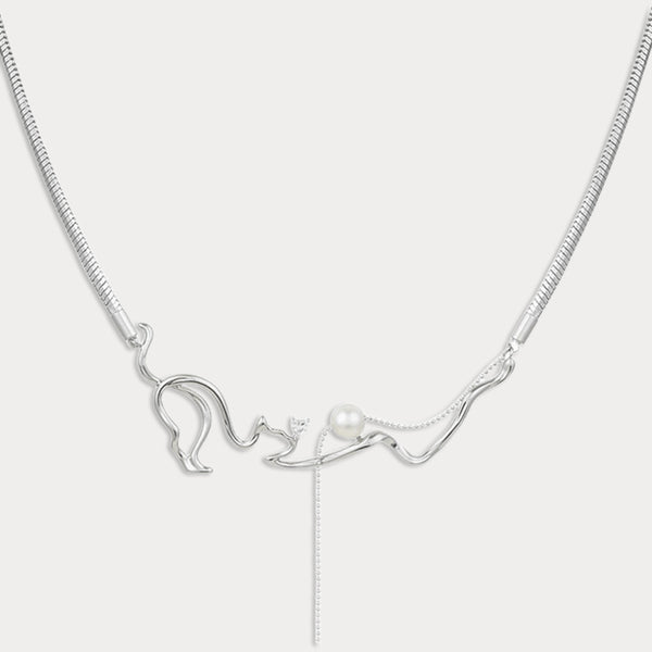 Collier de clavicule en os de serpent Thaya Cat Line