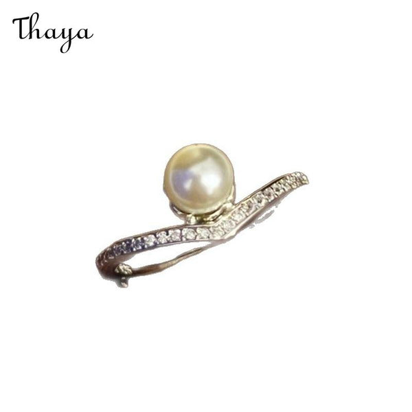 Thaya Pearl V-Shaped Ring