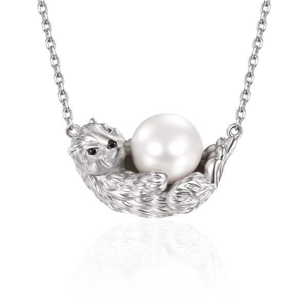 Thaya Otter Pendant Necklace