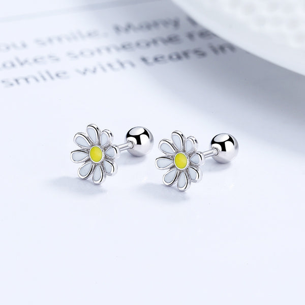 Thaya S925 Silver Daisy Threaded Earrings