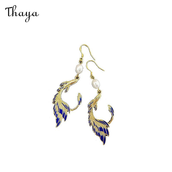 Thaya Big Fish Begonia Earrings