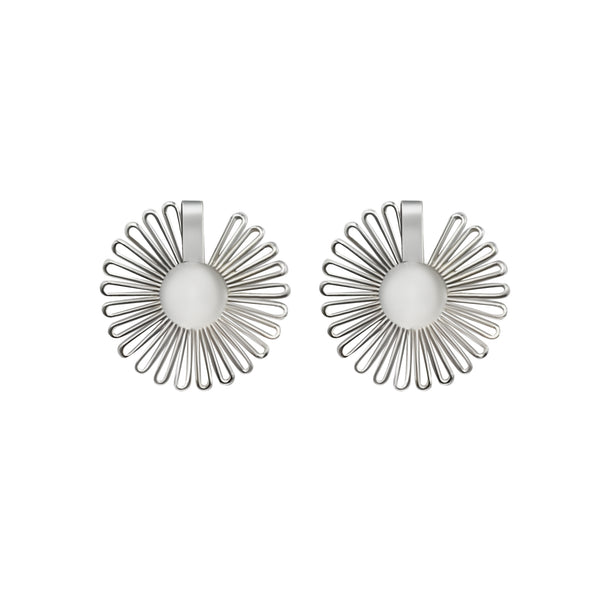 Thaya Floral Cutout Daisy Earrings