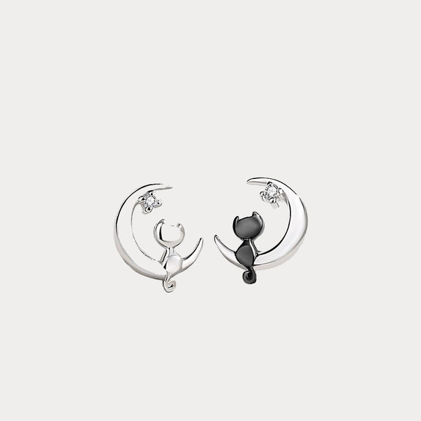 Thaya 925 Silver Moon Love Cat Earrings