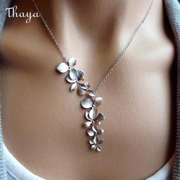 Thaya Silver Petal Jewelry Set