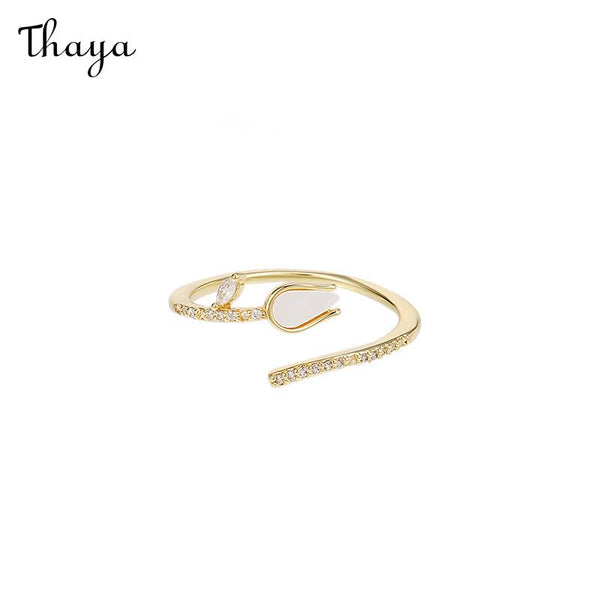 Thaya Tulip Zircon Shell Ring