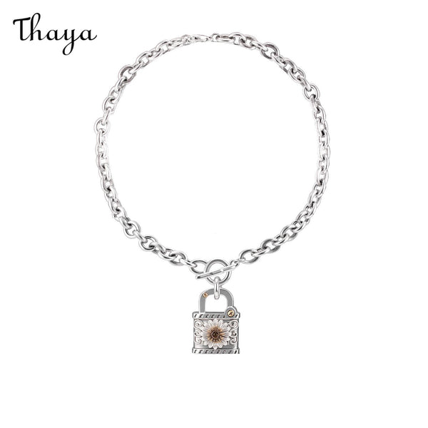 Thaya Daisy Lock Cuban Chain Necklace
