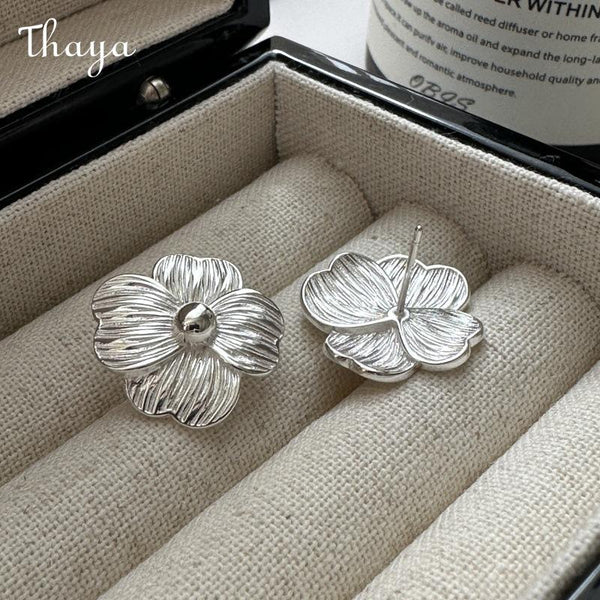 Thaya S925 Silver Flower Earrings