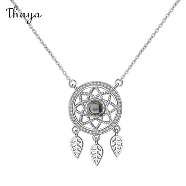 Thaya Personalized Dream Net Photo Necklace