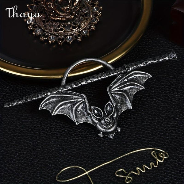 Thaya Bat Hair Slide