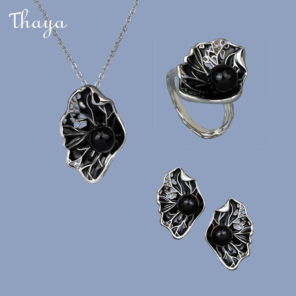 Thaya Retro Enamel Lotus Leaf Set