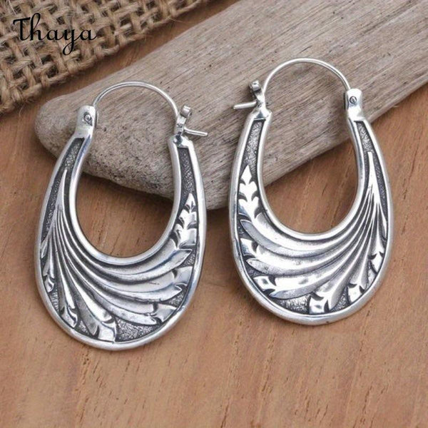 Thaya  Silve Oval Hoop Earrings