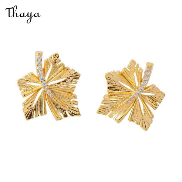 Thaya Retro Maple Earrings