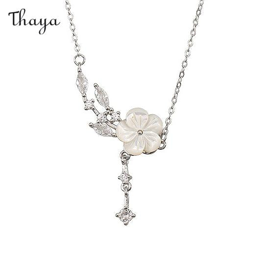Thaya 999 Silver Flower Mother-Of-Pearl Necklace