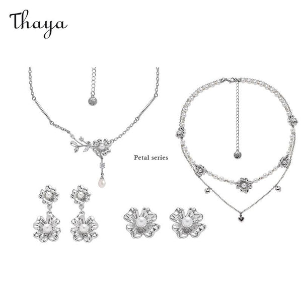 Thaya Natural Pearl Flower Set